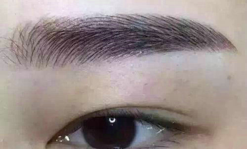 紋眉后顏色不自然怎么辦？
